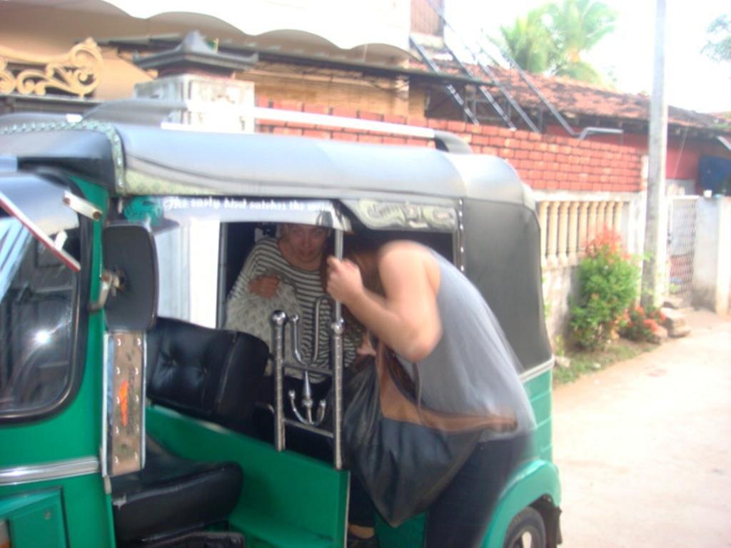 Randi Homestay In Negombo Eksteriør bilde