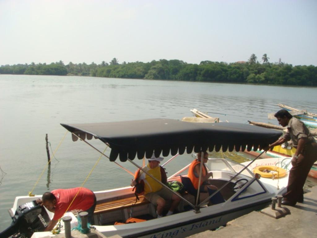 Randi Homestay In Negombo Eksteriør bilde