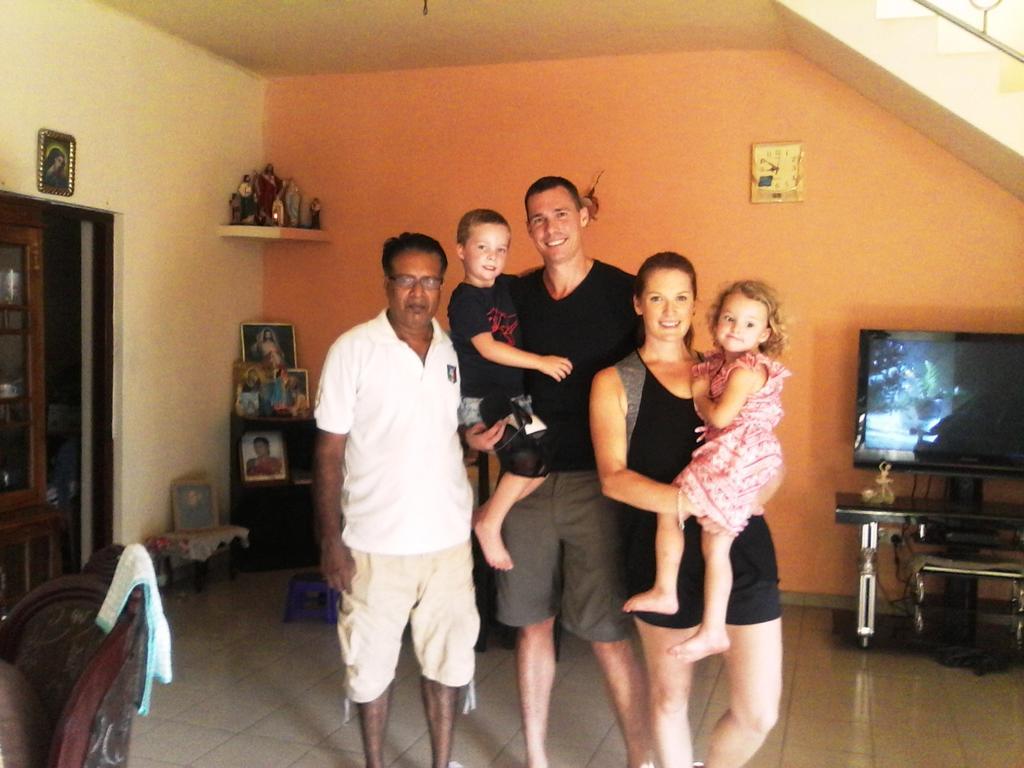 Randi Homestay In Negombo Eksteriør bilde