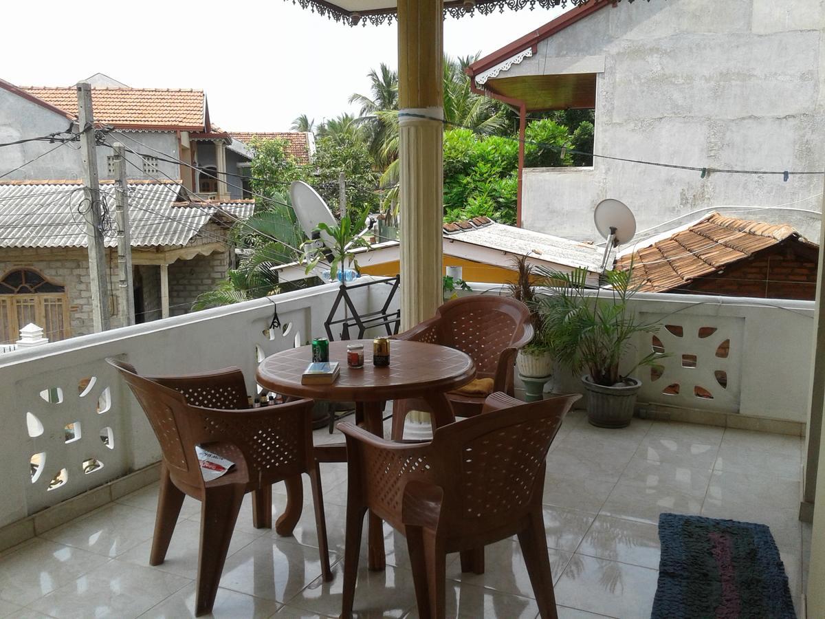 Randi Homestay In Negombo Eksteriør bilde