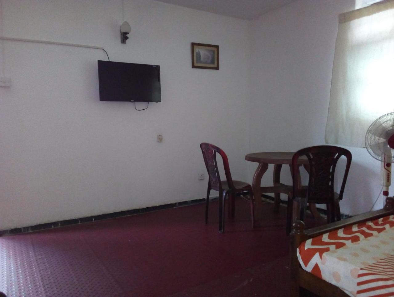 Randi Homestay In Negombo Eksteriør bilde