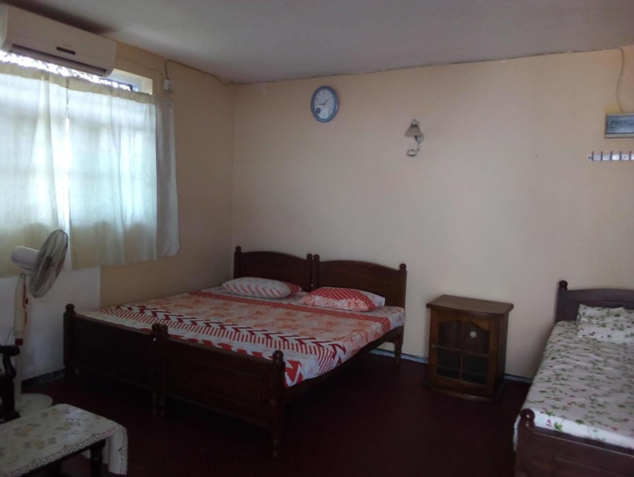 Randi Homestay In Negombo Eksteriør bilde