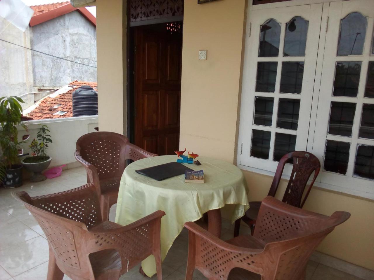 Randi Homestay In Negombo Eksteriør bilde