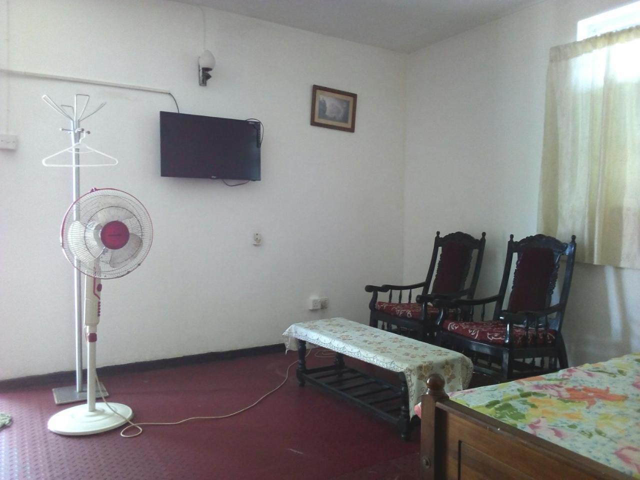 Randi Homestay In Negombo Eksteriør bilde